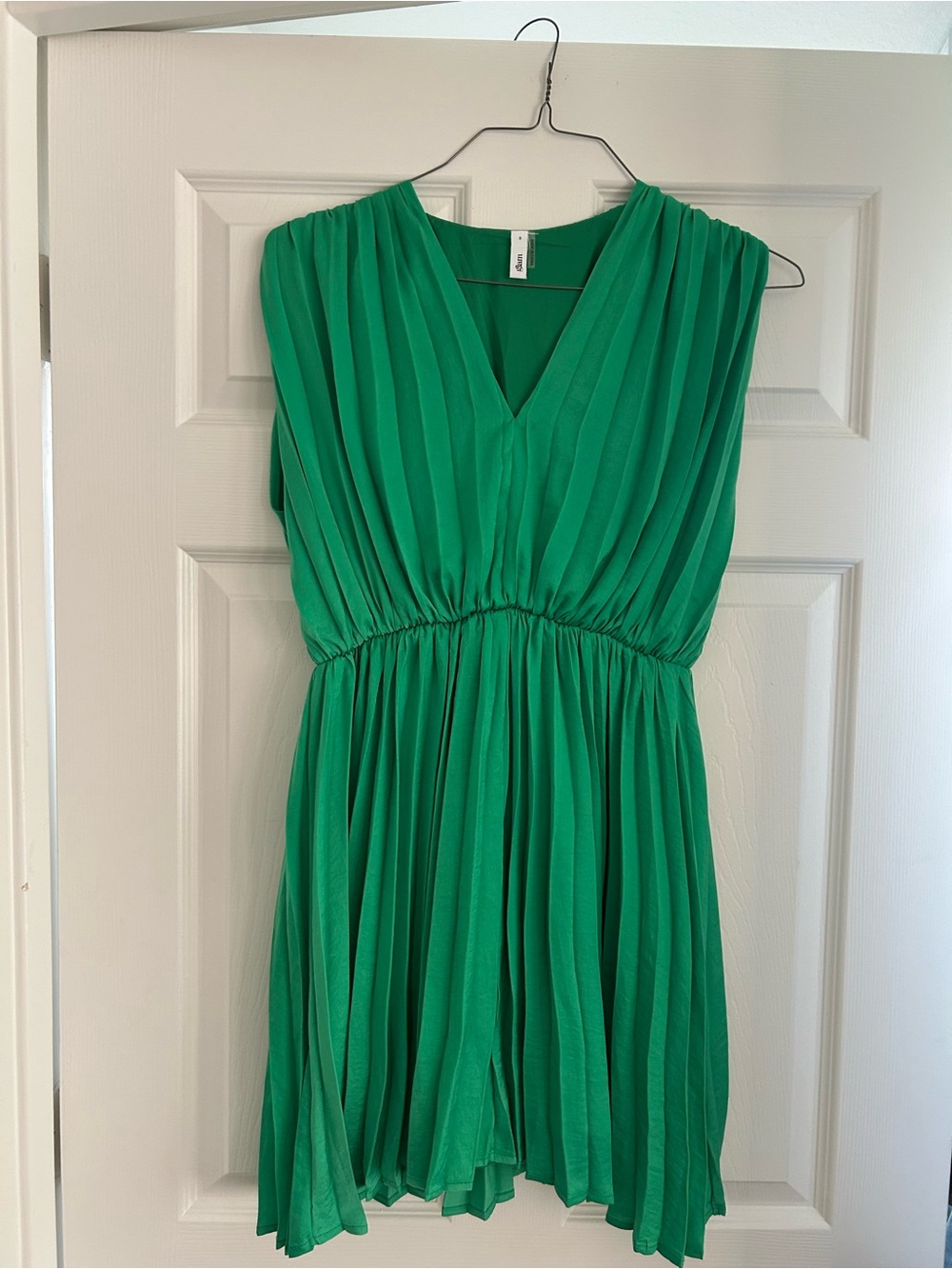 Glam Green Pleated V-Neck Women's Dress